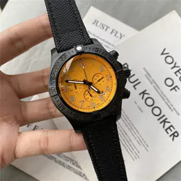 2023高品質のトップブランドReitling Avengex Man Wristwatch Blackbird Series Luxury Mens Watch Sapphire Mirror Designer Movement Automatic Quartz Watches Montre