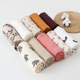 담요 2pcs/set cotton swaddle 담요 아기 꽃 인쇄 모슬린 기저귀 출생 주름 직물 유모차 덮개