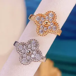 Dört yaprak yonca yüzüğü doğal kabuk değerli taş altın kaplama 18k kadın için tasarımcı T0p en yüksek sayaç gelişmiş malzemeler mücevher klasik stil zarif hediye 009