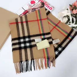 Klasyczny Rainbow Stripe Designer Scarf 100% kaszmirowy szalik luksus mężczyzn list w kratę jesień i zimowe kobiety wełna wełna ciepła miękka i wygodna