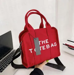 Omuz Çantası Tasarımcı Tavalar Crossbody Bag Kadın Çanta Tasarımcısı Siyah Pratik Kapasite Para Cüzdan