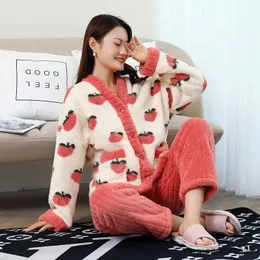Ubranie domowe zimowe polar piżamy zagęszczone ciepłe i wygodne odzież domowa dla kobiet zima aksamitne z długim rękawem