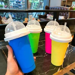 Drinkware Plastic Ice Cream Squeeze Cups With Lid Food Grade Silicone Frozen Slushy Maker DIY Smoothie Cup Pinch Cups