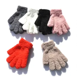 Luvas de dedo infantil Luvas de inverno Criança Coral Fleece Engrossar Bebê Pelúcia Peludo Dedo Completo Mittens Luvas de Escrita Macia Manter Quente 5-11 Anos de Idade 231115