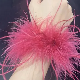 Charm Bracelets Real Ostrich feather cuff plumes bracelet for women white Cuffs pens Shirt with feathers girls fur cuffs ornament boa plume 231114