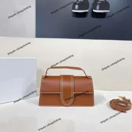 Damen-Luxustasche, Designer-Handtasche, Tragetasche, Jacquemuus-Design, neue quadratische Tasche, modische und vielseitige Umhängetasche, Umhängetasche, Unterarm-Kuriertasche