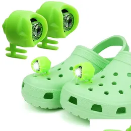 Inne domowe reflektory ogrodowe do butów zatyka 2PCS LED LED CLACH CLOGS Waterproof Cam Akcesoria Kobiety Dzieci upuszcze