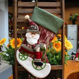 Christmas Decorations European Style Christmas Stockings and Gift Holders with Santa and Reindeer Design Holiday Decorative Candy Socks YQ231115