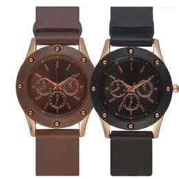 Armbandsur varumärke silikonband damer tittar på mode mångsidiga falska tre ögonkvarts reloj de mujer lyxklocka grossist