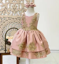 Vestidos de menina vestido de flores de cetim rosa brilhante para bebês apliques de ouro do joelho Primeira comunhão Pogra