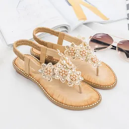 Gai Sandals Ladies 여름 수제 구슬 꽃 둥근 발가락 클립 온 가죽 샌들 소프트가 아닌 고무 단독 해변 신발 보헤미안 스타일 230414 Gai