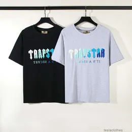 مصمم أزياء الملابس المحملات الفاخرة tshirts trend br br trapstar منشفة تطريز بسيطة