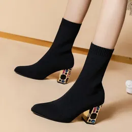 Stövlar Autumn Winter Tjock High-Heeled All-Match Thin and Thin Boots Women's Pointed Toe Mid-tube Elastic Socks Boots Women 231116