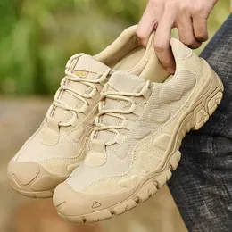 Mężczyźni sukienka wojskowa Wodoodporne swobodne buty do pracy w podróży armia obuwia oddychająca Man Sneakers Desert Bott