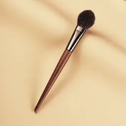 Narzędzia do makijażu Chichodo Makeup Burn Series Rzeźbione rurka Zwierzęs włosy pędzle do włosów kupiec rumieniec pędzel brzuszek kształt pen-f233 231115