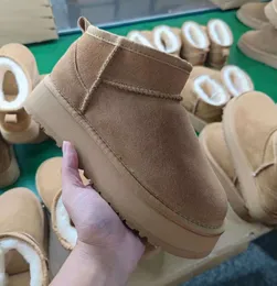 Ultra Mini Boot Designer Womans Plataforma Botas de nieve Australia Piel Zapatos cálidos Cuero real Castaño Tobillo Botines mullidos para mujeres Uggnbn