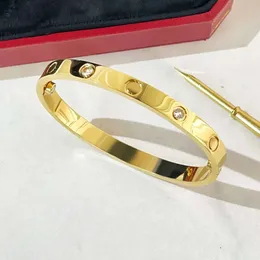 Love Bangle Bracelet Designer Bangle Women Men 4CZ Titanium Steel Bracelets for Lover Gold Silver Rose Mashion Jewelry with Velvet Bag Designer Jewelry94