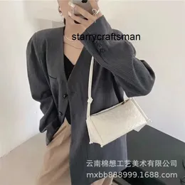 Lyxhandväska för damer botega vävda kvinnor som stickar handstitched 7a äkta läder mångsidig och design slinga kameraväska messenger väska y3a8m