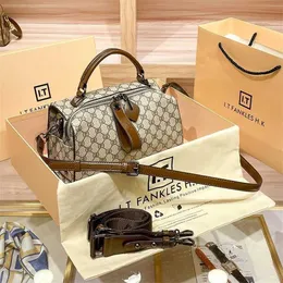 Tasche 28 % RABATT Die neue High-End-Lederhandtasche des Designers Hong Kong's Fashion Pillow ist eine vielseitige Umhängetasche für die kleine Menge