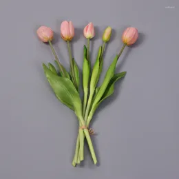 Fiori decorativi Bouquet di fiori finti Disposizione dei tavoli per interni Simulazione di tulipani in silicone morbido Decorazione della casa