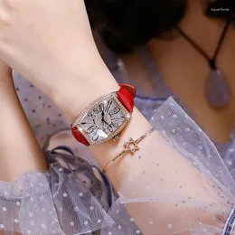 손목 시계 여성 시계 고급 배럴 디지털 온라인 유명 인사 기질 라인톤 레이디 리얼 벨트 대형 다이얼 스퀘어