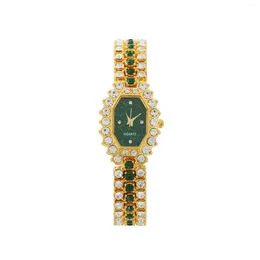 Wristwatches Luxury Emerald Green Vintage Diamond Crown Fashion Bracelet Small Dial Oval Watch Gift For Women