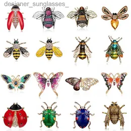 Pins Brooches Fashion Insect Bee Butterfly Labug Brooches Pins for Women Jewelry Rhinestone Colorful Enamel Coat Suit Party Christmas GiftL231117