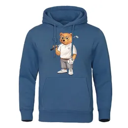 Herrtröjor tröjor Mr. Bear med en golfklubb i gatukläder herr hip hop lossa hoodies varma crewneck hoody crewneck pullover streetwear man j231116