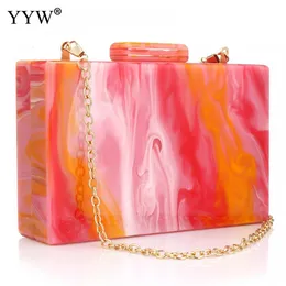 Kvällspåsar akrylkopplingväska Kvinnor Box Designer Lyxiga plånböcker och handväskor Mixed Colors Party Shoulder Marble Clutches 230417