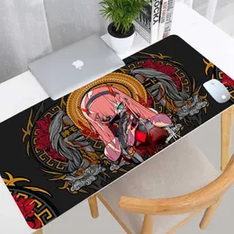 Muskuddar handled vilar älskling i Franxx Anime Girl Stor Mousepad PC -tangentbord Tillbehör Spel Mus Pad Computer Office Soft Table Mattmatta YQ231117