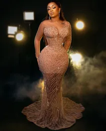 Sparkly Mermaid Evening Dresses One Long Sleeve V Neck Appliques Sequins Floor Length 3D Lace Hollow Beaded Diamond Prom Dress Formal Gown Plus Size Gowns Party Dress