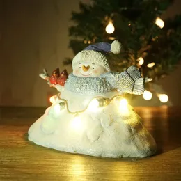 Decorazioni natalizie LED Mestiere in resina Pupazzo di neve di Natale Ornamento Creativo da tavolo Xmas Party Home Decor 231117