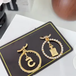 Masowa marka nurkowania kolczyki z podwójnym literą mosiężne materiały osobowości Kolczyki Kobiety projektant przyjęcia weselny biżuteria Wysoka jakość A907