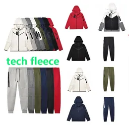 Дизайнерские технологические флисовые флисовые куртки на молнии и спортивные брюки Наборы дизайнерской технической женщины, вышитой на вышившие буквы.
