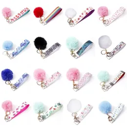 25 Styles Pu Leather Keychain Pompom Keychains Fruit Animal Print Keyring With Imitation Rabbit Hair Nyckelkedja för kvinnors väskor Dekorativt hänge