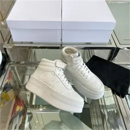 Gli stilisti scarpe sneakers alte per scarpe da skate di marca di lusso da donna Adatto per la primavera e l'autunno