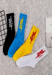 새로운 재미있는 DHL Unisex Cotton Socks Hipster Skateboard 남자 캐주얼 양말 옐로우 블랙 크루 양말 7816538
