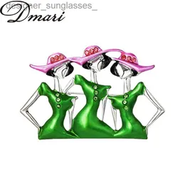 Pins Broches Dmari Mulheres Moda Broche 3 La Esmalte Pin Chapéus Rosa Vestidos Verdes Lel Pin Acessórios de joias de luxo para roupasL231117