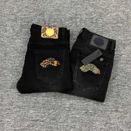 Men's Jeans Designer Medusa Embroidered Mens Spring Summer Tight Denim Pants trousers Zipper Access Control jean Mild Water Wash 6LUI