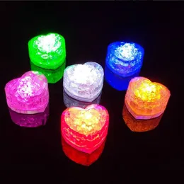 Nuove mini luci da festa a LED Love Glowing Ice Cubes Acqua luminosa lampeggiante Ice Cube Light Novità Party Supply Lampadina Batteria AG3