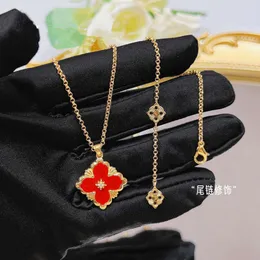 Classic designer necklace jewelry buccellati Jewelry luxury Brattie White Fritillaria Set French Four Leaf Grass Bracelet Red Agate Necklace Ring Earrings Female