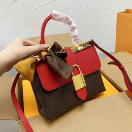 women shoulder bag Leather handbag designer LOCKY BB CrossBody bags Flap wallet purse M44080 M44141 M44654