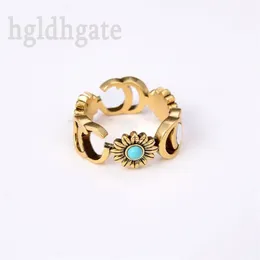 Luxury engagements rings for women blue dark rhinestone letters G romance alloy daisy shapes fashion flower hiphop wedding ring men punk alloy ZB038 F23