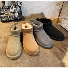 2022hot Australien Australian Classic Warm Boots Womens Mini Half Snow Boot USA GS 585401 Vinter full päls fluffig päls satin ankel boots booties tofflor US4-136