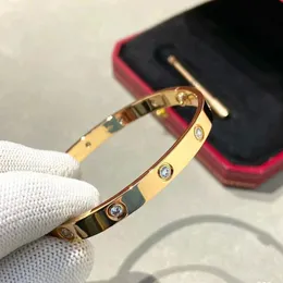Золотой браслет Браслет с бриллиантами Дизайнерские мужские и женские руки 18K Браслет высокого качества Мужские модные браслеты Ювелирные изделия