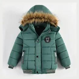 Пуховое пальто, зимняя куртка для мальчиков, детские пальто, детская теплая верхняя одежда с капюшоном, толстое флисовое пальто для маленьких мальчиков, одежда, костюм 2, 3, 4, 5, 6 лет 231117