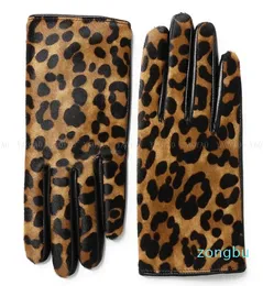 Women Leopard Print Genuine Leather Gloves Ladies Short Winter Wool Lined Thick Luvas Botton Warm Guantes Mujer