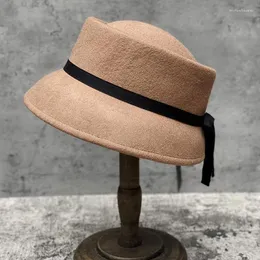 Basker kvinnor kände hatt japan mode retro hink party klänning 1920 -talet vintage cloche bowler hattar med ull kort gran