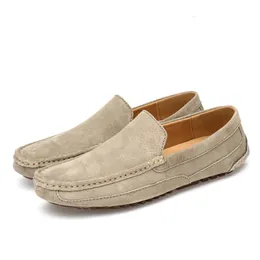 Klänningskor Suede Leather Man Loafers Luxury Casual For Men Boat Handmade Slipon Driving Man Moccasins Zapatos 231117