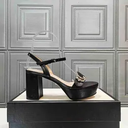 Sandals Women Slides Womens Scuffs Slipper Luxurys Designers Platform Platform Platfor